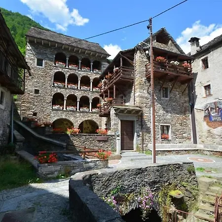 Dimora Storica Casa Vanni 4*